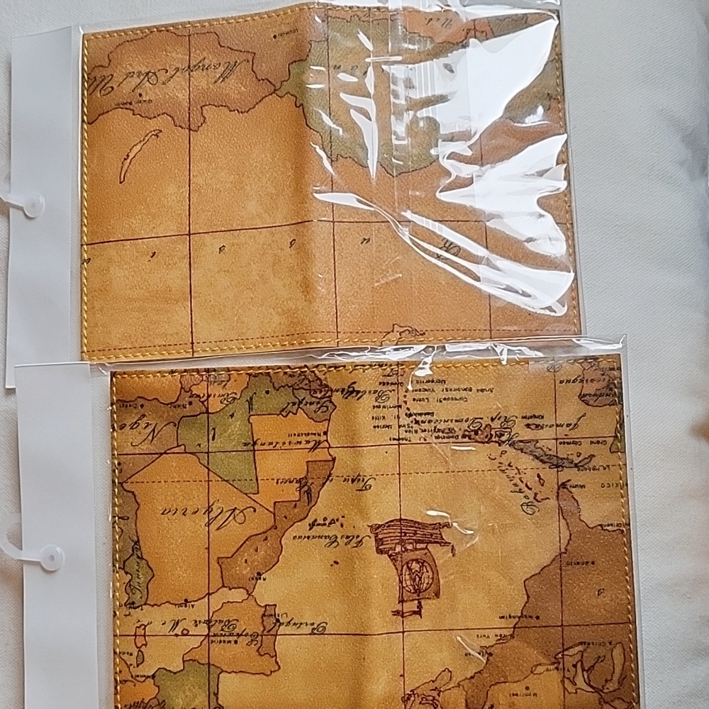 Alvero cover for passport